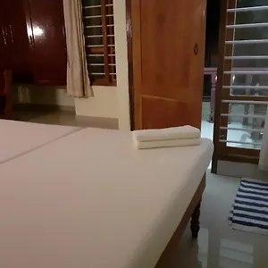 Johny's Beach House 可瓦兰